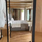 מלון Buze Boutique 4*