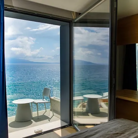 Buze Boutique Sarandë