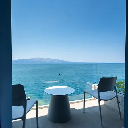 Buze Boutique Sarandë