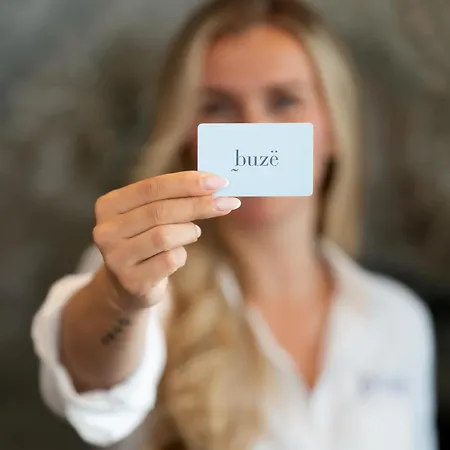 Buze Boutique 4* Sarandë