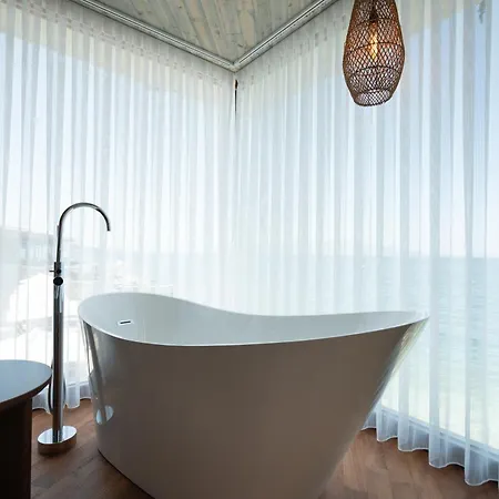 Buze Boutique 4*