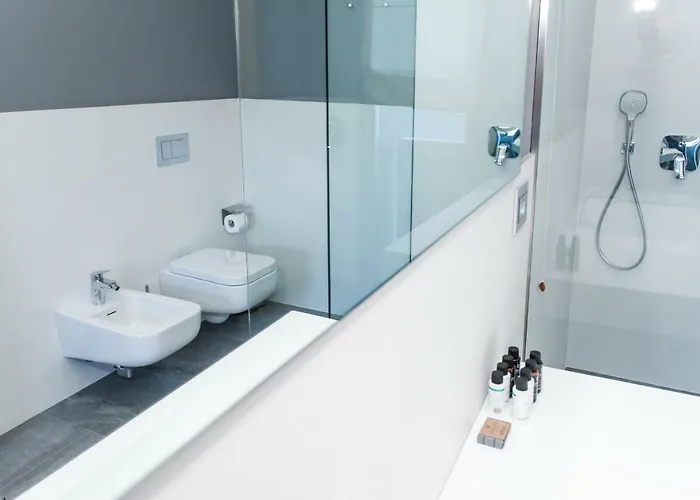 Buze Boutique 4* Sarandë